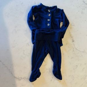 Lou lou and company newborn 2 piece outfit. GUC